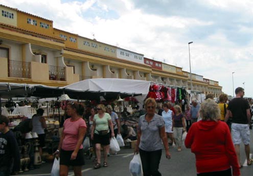 Playa Flamenca street market