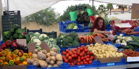 Playa Flamenca street market